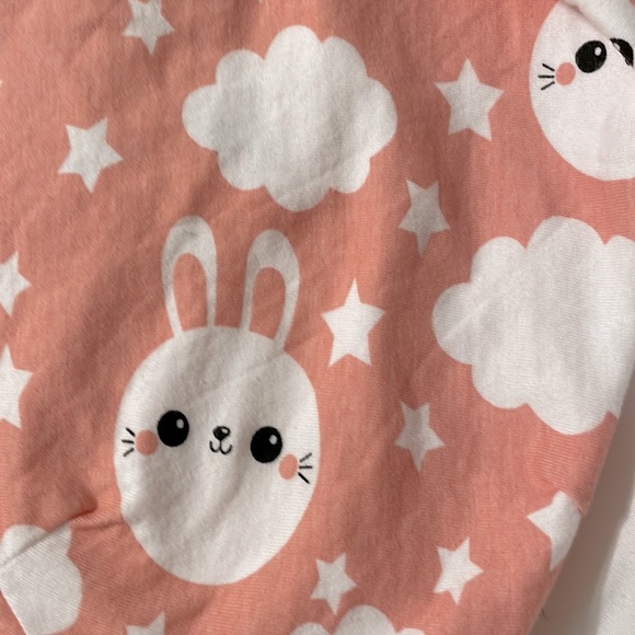 Bublo Baby (2) baby girl swaddlers, 0-3 mos (7-14 lbs) - Picture 5 of 7